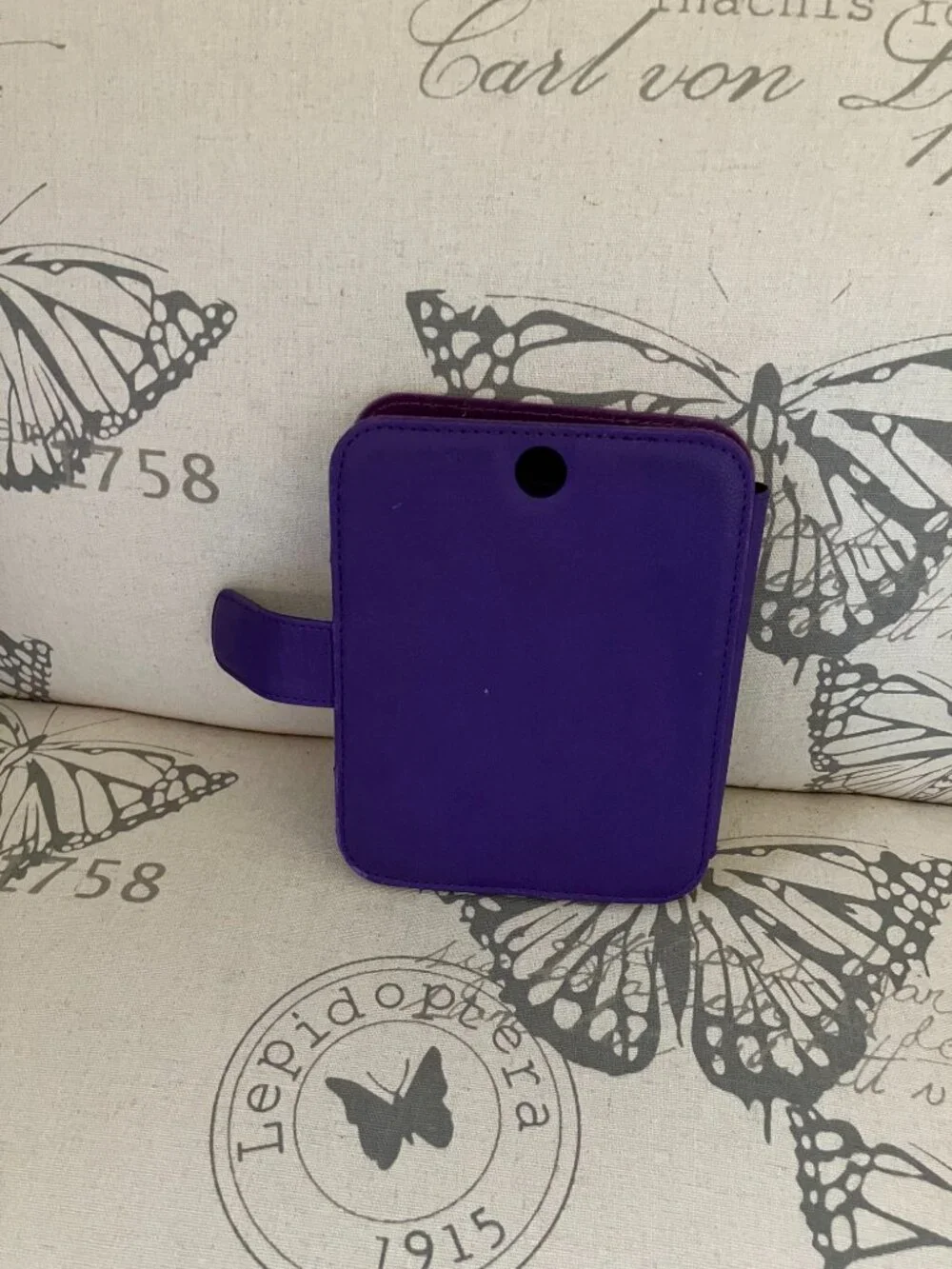 GENUINE LEATHER!!!  Case/Cover for Barnes & Noble Nook GlowLight  & Simple Touch